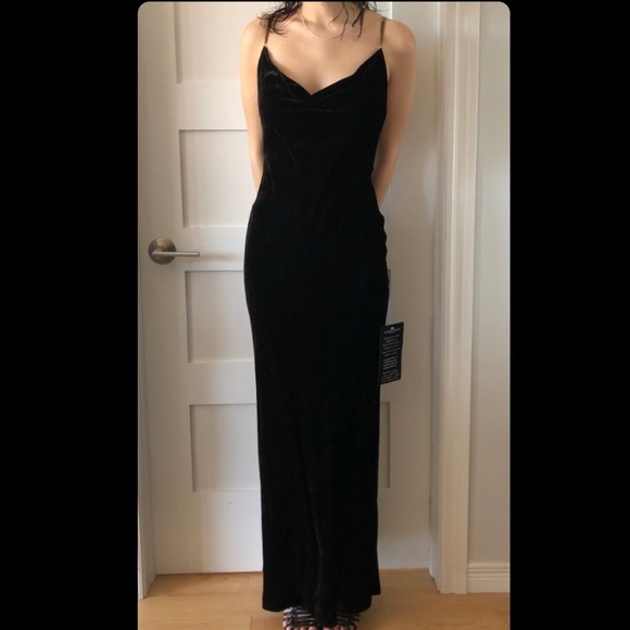 Dress - Picture 1 of 6